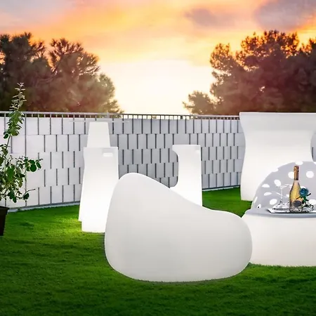 Villa La Gigasuite - Design At Sea With & Pool *