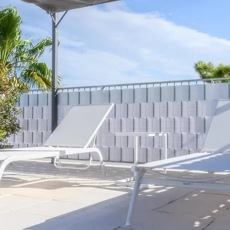 Willa La Gigasuite - Design At Sea With & Pool Tarent