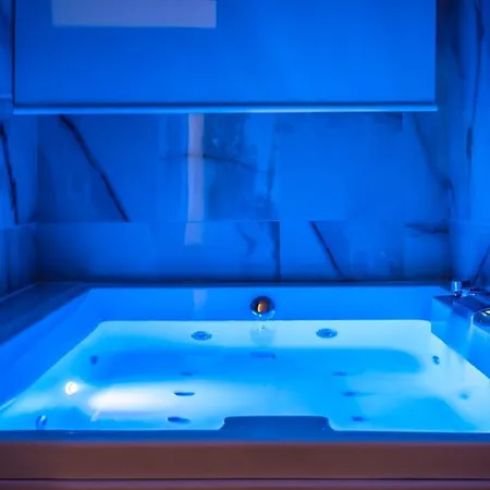La Gigasuite - Design At Sea With & Pool