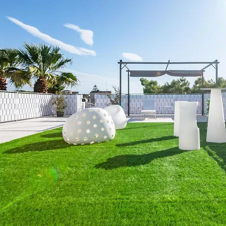 La Gigasuite - Design At Sea With & Pool Tarent